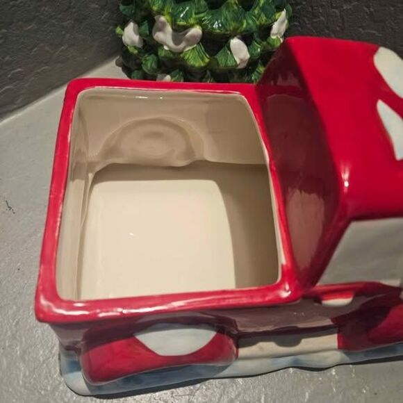 Ceramic Vintage Truck With Christmas Tree Cookie Jar - Picture 5 of 6